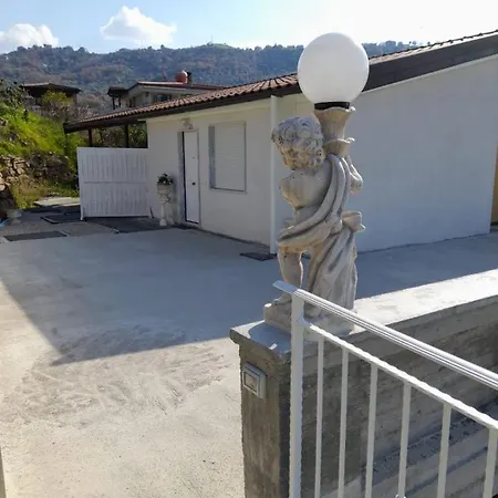 Bed & Breakfast Domus Anfra 4*