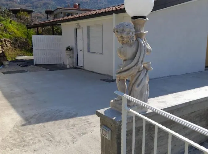 Panzió Domus Anfra 4*