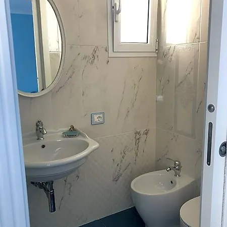 Domus Anfra 4* 阿格罗波利